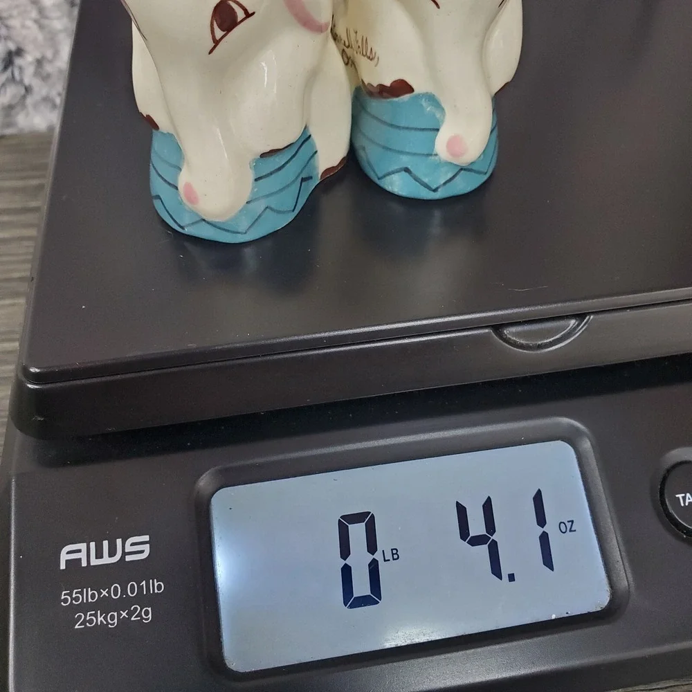 Vintage Elaine Pottery Kitschy Elephant Salt‎ and Pepper Shakers OREGON NO PLUGS